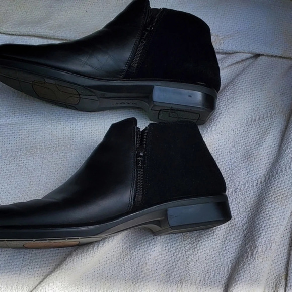 Naot Black Vegan.Booties 10/ 10.5 - Picture 5 of 10